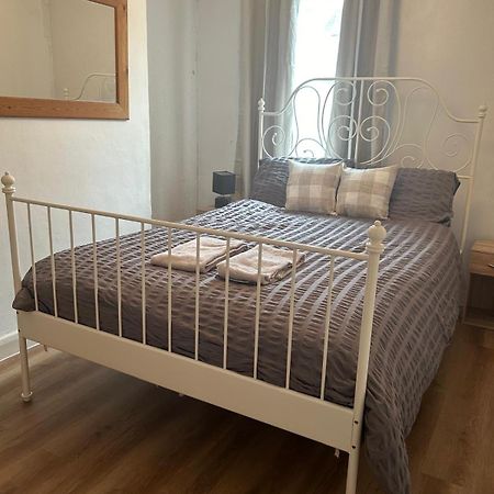 Central Cheltenham House - Sleeps 4/Pet Friendly Exteriér fotografie