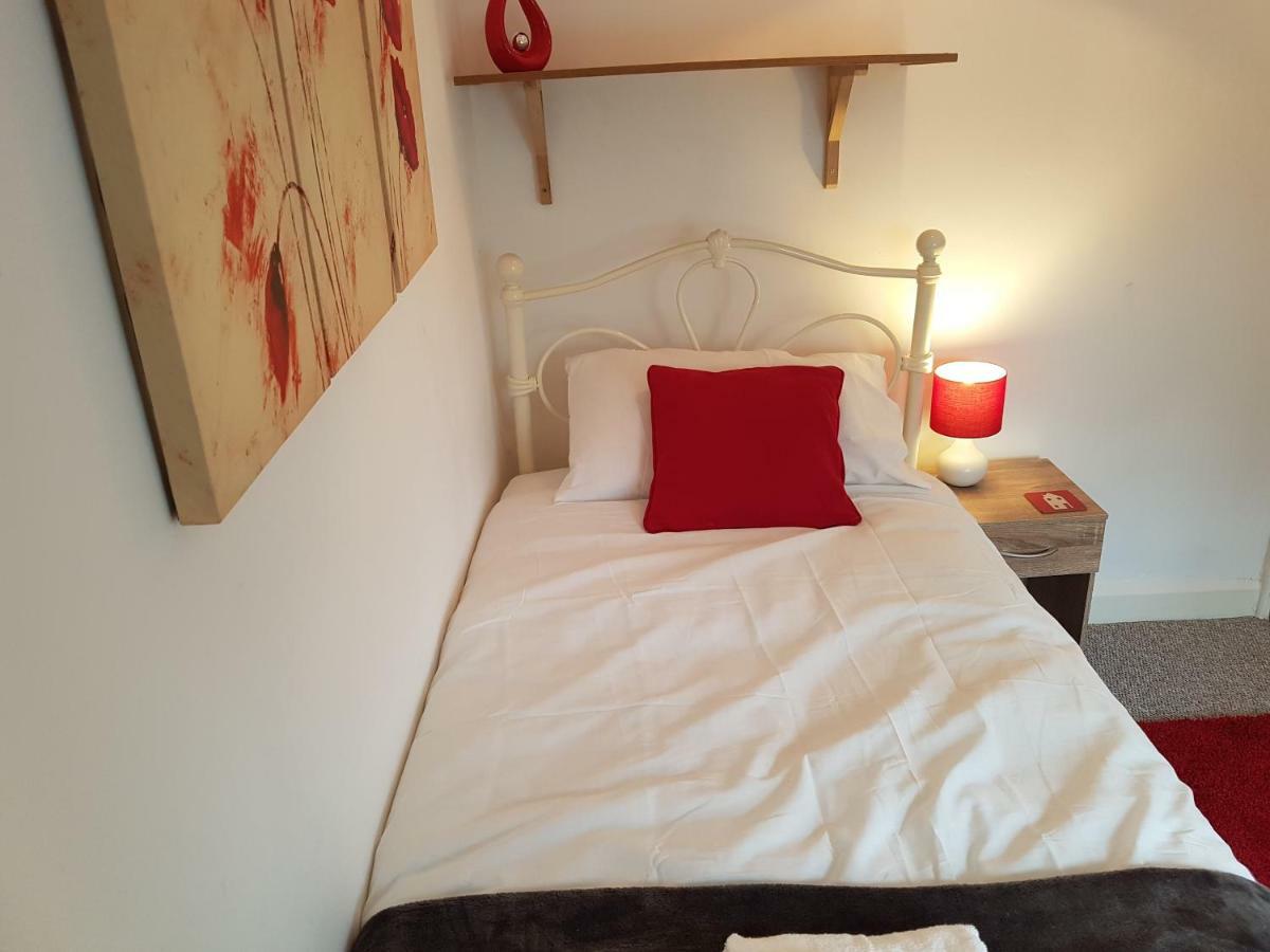 Central Cheltenham House - Sleeps 4/Pet Friendly Exteriér fotografie